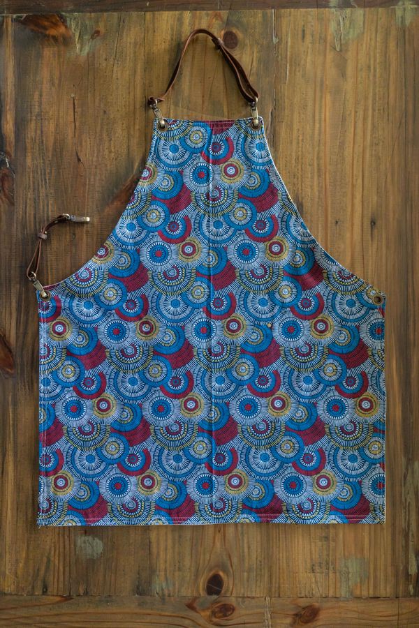 Back of the apron showing the lining